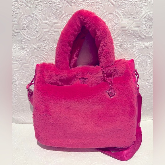 🎀Steve Madden Pink Faux Fur 2- In-1  Tote Set Brand New with Tags 🎀 - Picture 2 of 12